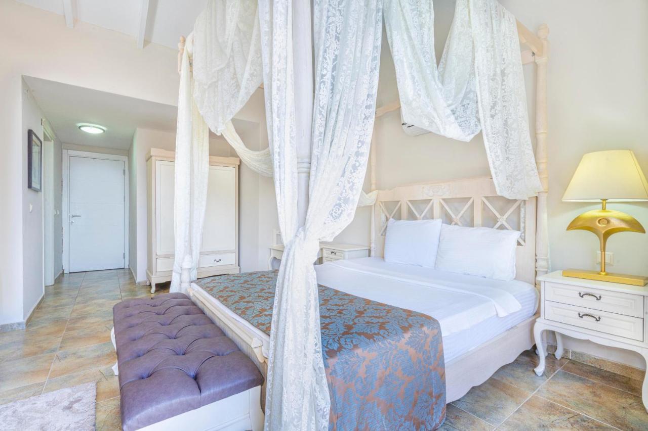 Alya Villa Hotel Turunç Exteriör bild