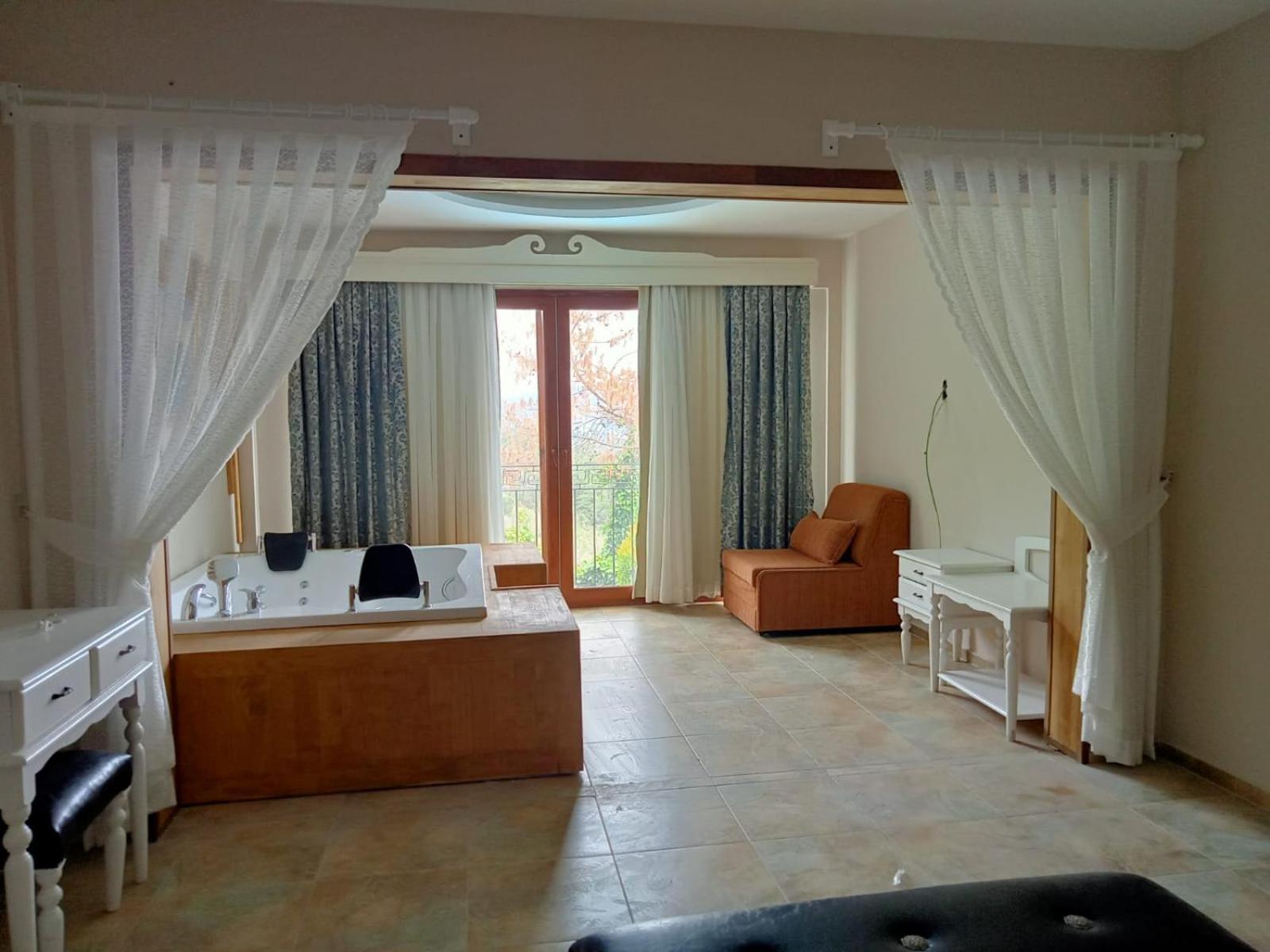 Alya Villa Hotel Turunç Exteriör bild